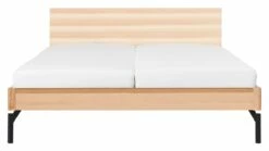 Karlsson Bed Sky Met Hoofdbord Hout En Poten Metaal -Wolkbed Winkel Bed Sky beuken met hoofdbord hout en poot metaal beuken 4