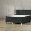 Boxspring Emma Deluxe Elegant Vlak Met Gestoffeerd Matras En Poot Naturel -Wolkbed Winkel Boxspring Emma Deluxe Elegant vlak met gestoffeerd matras en poot naturel dark grey