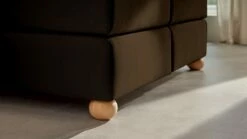 Karlsson Boxspring Solid Lina Vlak Met Gestoffeerd Matras -Wolkbed Winkel Boxspring Solid Lina vlak met gestoffeerd matras cappuccino 3