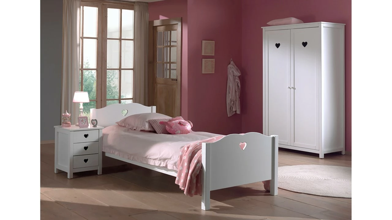 Kinderkamer Amori Met Nachtkast En 3-deurs Kast 3 Kinderkamer Amori Met Nachtkast En 3-deurs Kast