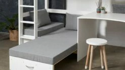 Hoogslaper Jip Met Bedbank En Bureau -Wolkbed Winkel Hoogslaper Jip met bedbank en bureau