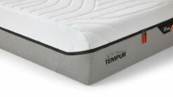 Traagschuimmatras PRO PLUS By TEMPUR® FIRM 11 Traagschuimmatras PRO PLUS By TEMPUR® FIRM -Wolkbed Winkel Traagschuimmatras PRO PLUS by TEMPUR FIRM 3